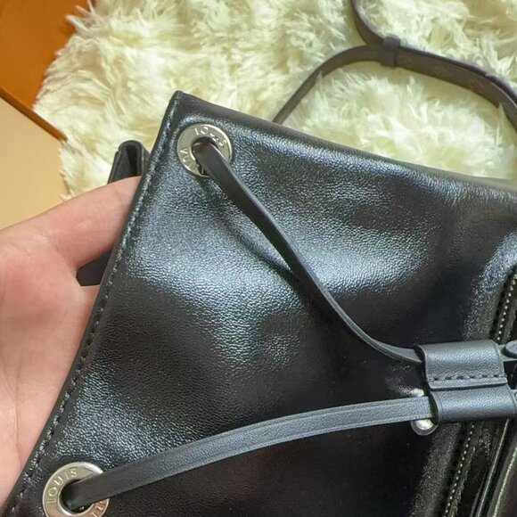 MONTSOURIS VIBE PM BACKPACK 30 IN BLACK LAMBSKIN SILVER CHAIN - Picture 14 of 16